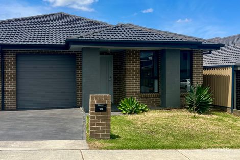 Property photo of 19 Manchuria Road Edmondson Park NSW 2174