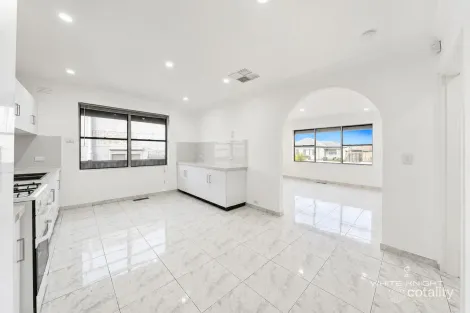 Property photo of 18 Vule Street St Albans VIC 3021