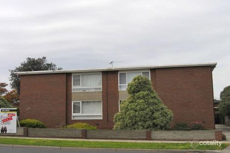 Property photo of 2/214 Huntingdale Road Huntingdale VIC 3166