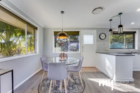 Property photo of 18 Bourke Place Camden South NSW 2570