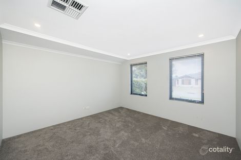 Property photo of 5 Chapel Way Piara Waters WA 6112