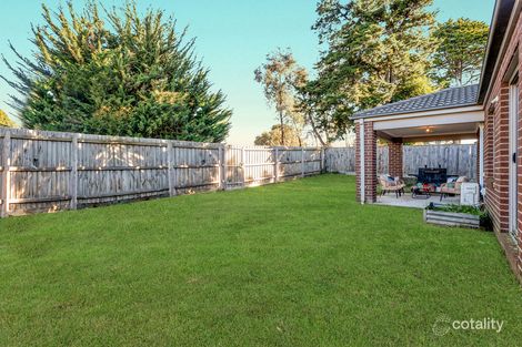 Property photo of 10 Lachlan Way Wandin North VIC 3139