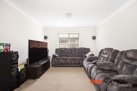 Property photo of 36 Alkira Circuit Horsley NSW 2530