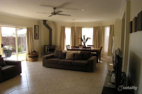 Property photo of 26 Greenstead Way Cairnlea VIC 3023