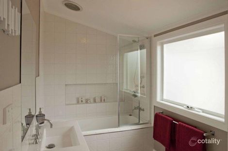 Property photo of 18 Redford Street Warrnambool VIC 3280
