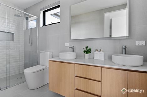 Property photo of 2/18 Maple Street Bayswater VIC 3153