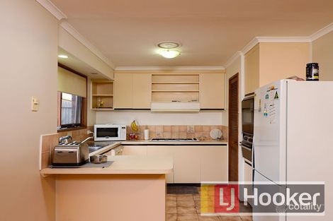 Property photo of 4 Corran Court Endeavour Hills VIC 3802