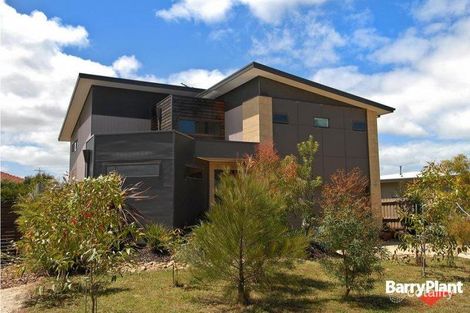 4 Grass Tree Ct, Torquay, VIC 3228