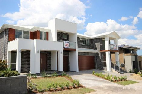 1/7 Lombardi Cct, Oran Park, NSW 2570