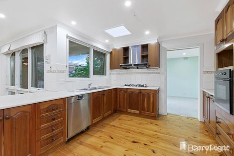 Property photo of 7 Dinadan Court Glen Waverley VIC 3150