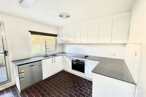 2/1 Poinciana Ave, Tewantin, QLD 4565
