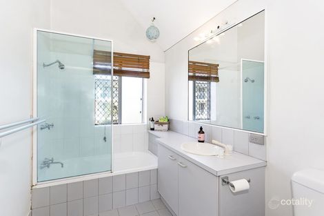 Property photo of 2/32 Rainey Street Chermside QLD 4032