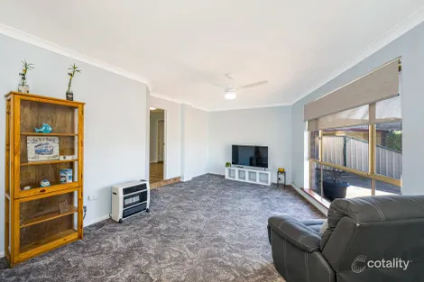 Property photo of 16 Hanson Way Dudley Park WA 6210