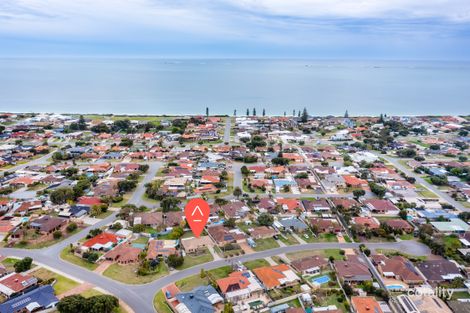 Property photo of 3 Spinnaker Close Waikiki WA 6169