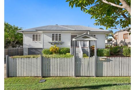Property photo of 6 Peasant Street Holland Park West QLD 4121