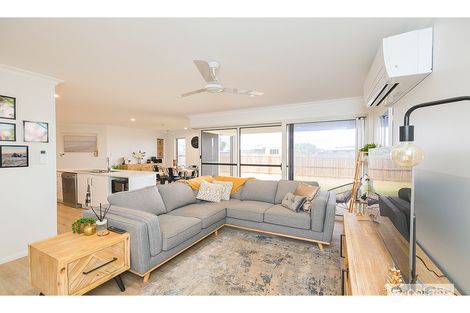 Property photo of 8 Mossvale Drive Parkhurst QLD 4702