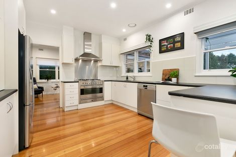 Property photo of 28 Powley Parade Watsonia VIC 3087