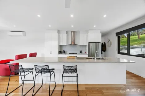 Property photo of 12 Holliday Road Lorne VIC 3232