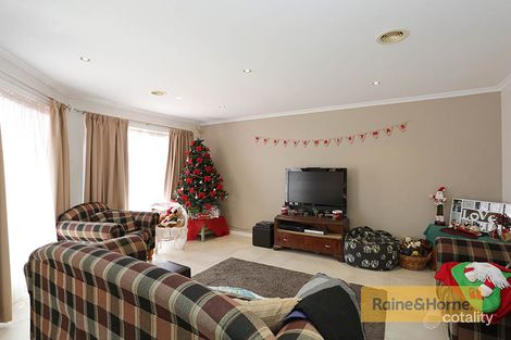 Property photo of 40 Scarborough Crescent Harkness VIC 3337