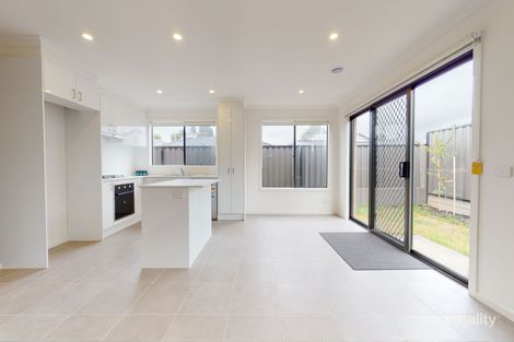 9 Expedition Cct, Pakenham, VIC 3810