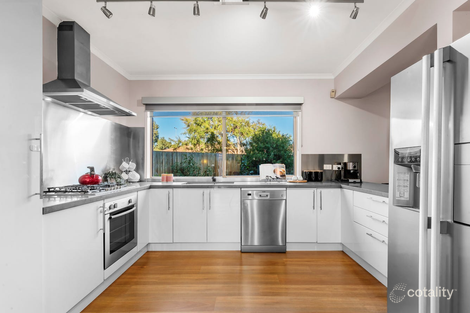 Property photo of 2 Hartley Court Mill Park VIC 3082