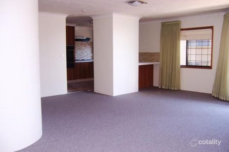 Property photo of 8/252 Marine Parade Labrador QLD 4215