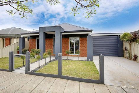 10 Long Island Cct, Craigieburn, VIC 3064