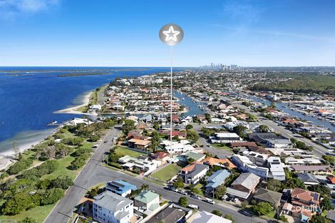 Property photo of 6 Errol Avenue Paradise Point QLD 4216