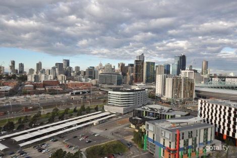 Property photo of 2202/231-245 Harbour Esplanade Docklands VIC 3008