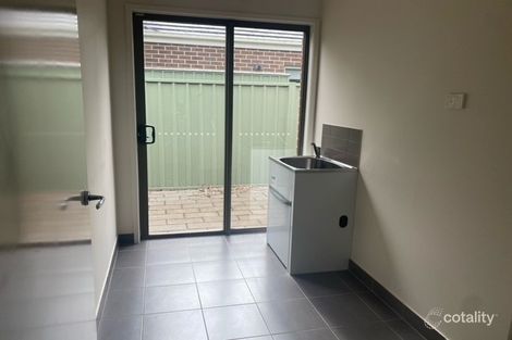 Property photo of 9 Gardenia Way Caroline Springs VIC 3023