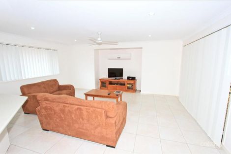 Property photo of 9 Dartmouth Close Clinton QLD 4680