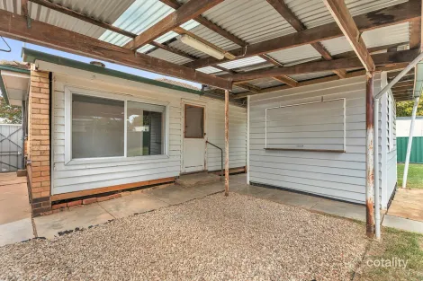 Property photo of 2 Pine Street Echuca VIC 3564