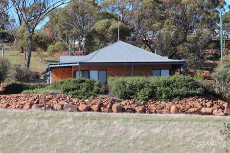 52 North Rd, York, WA 6302