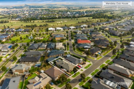 Property photo of 18 Palladium Circle Beveridge VIC 3753