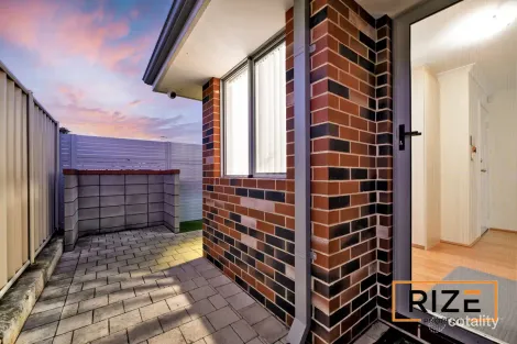 Property photo of 9 Atley Pass Carramar WA 6031
