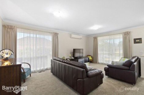 Property photo of 2/16 Farnham Road Bayswater VIC 3153