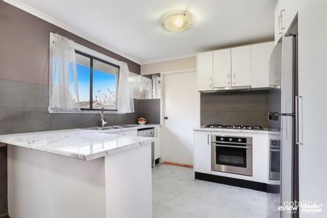 Property photo of 10 Paltara Close Meadow Heights VIC 3048