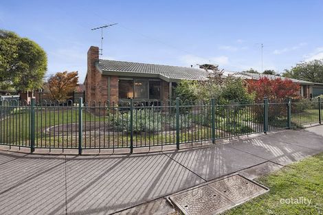 2 Oberon Dr, Belmont, VIC 3216