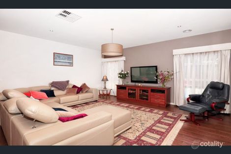 Property photo of 10 Jasper Grove Greenvale VIC 3059