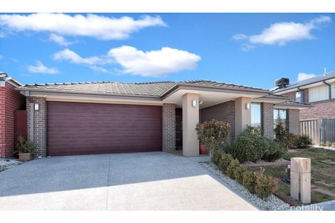 Property photo of 10 Jasper Grove Greenvale VIC 3059