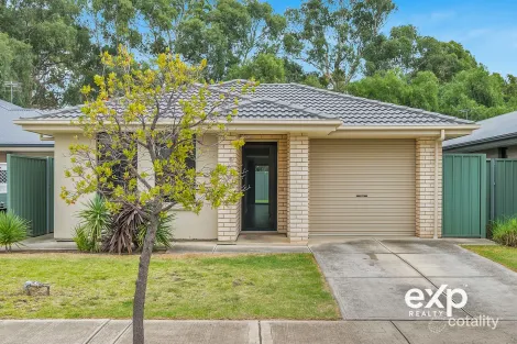 Property photo of 10 Riverwalk Place Parafield Gardens SA 5107