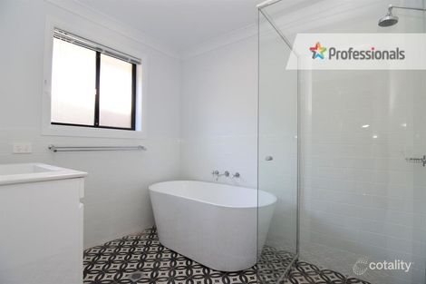 Property photo of 17 Maxwell Drive Eglinton NSW 2795
