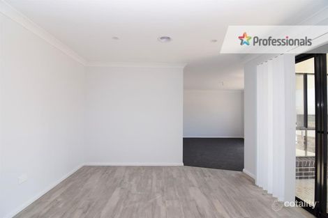 Property photo of 17 Maxwell Drive Eglinton NSW 2795