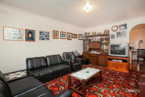 Property photo of 22 Kambalda Circuit Kings Park VIC 3021