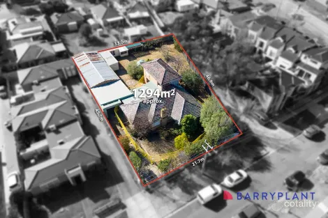 2 BRADSHAW ST, KINGSBURY, VIC 3083