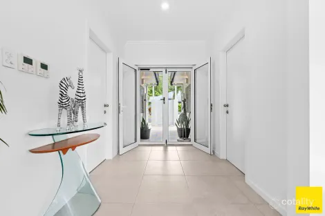 Property photo of 10 Seclusion Drive Palm Cove QLD 4879