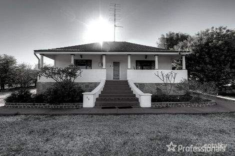 Property photo of 72 Goomalling Road Northam WA 6401