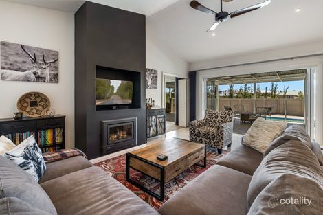 Property photo of 27 George Weily Place Orange NSW 2800