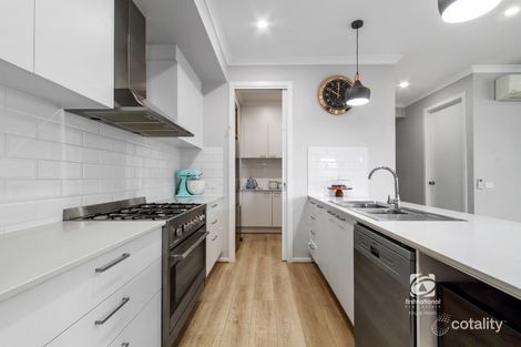 Property photo of 27 Eastern View Drive Eastwood VIC 3875