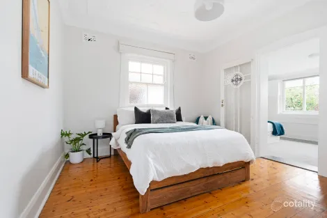 Property photo of 1 Jamieson Avenue Fairlight NSW 2094